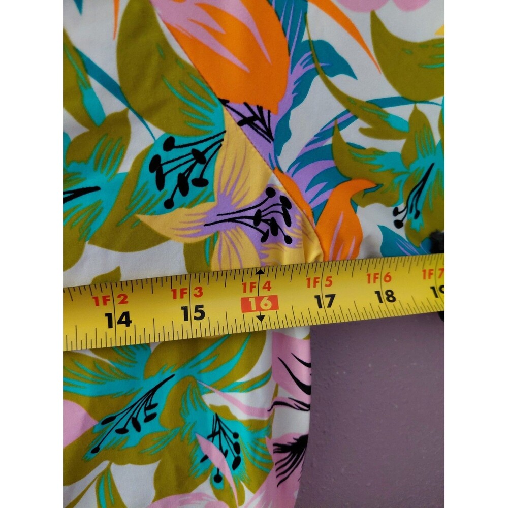 Nanette Lepore Colorful Floral 1/4 Zip Stretch Activewear Pullover Top Size L - Picture 7 of 9